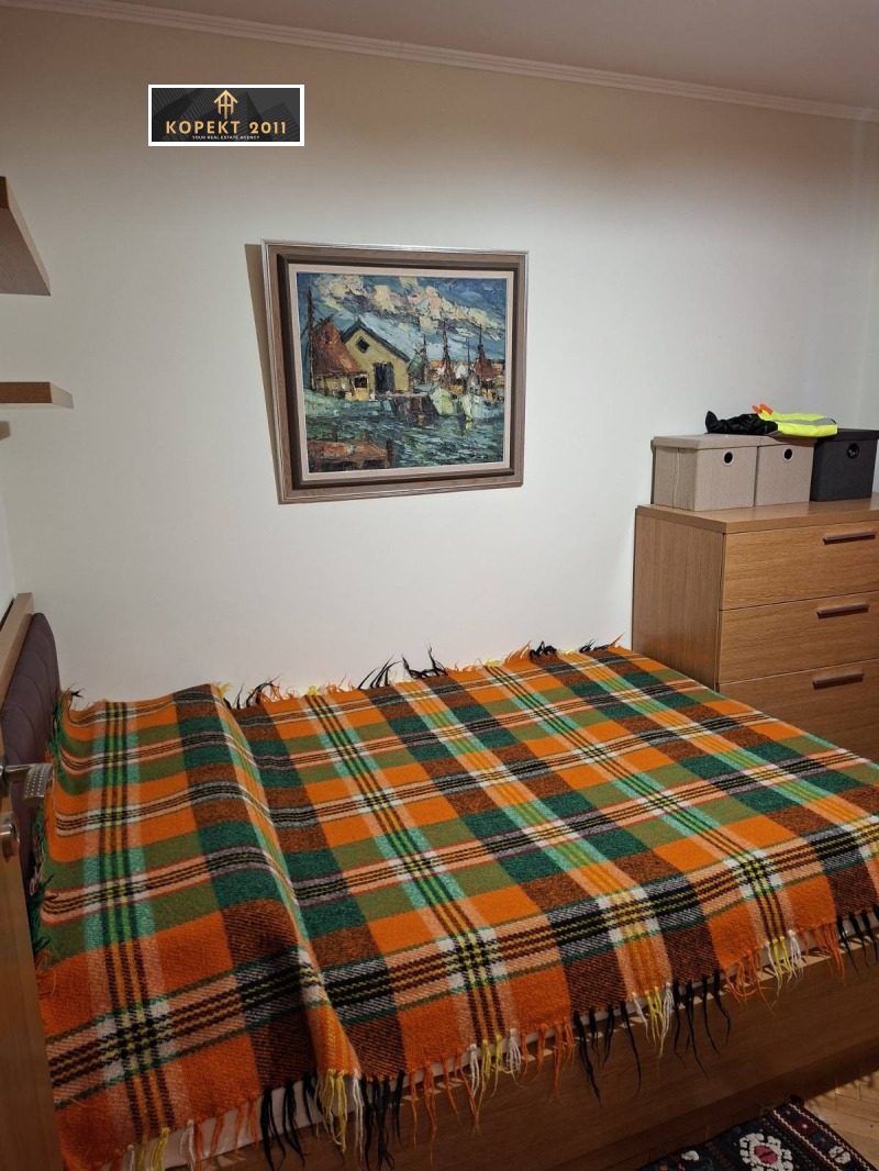 Продава МНОГОСТАЕН, гр. Русе, Родина 2, снимка 11 - Апартаменти - 52717595