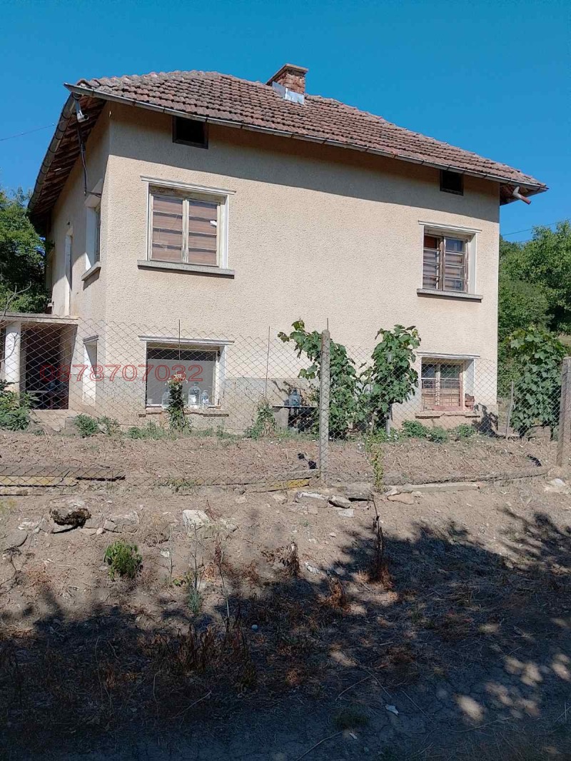 Продава КЪЩА, с. Балювица, област Монтана, снимка 2 - Къщи - 52781931