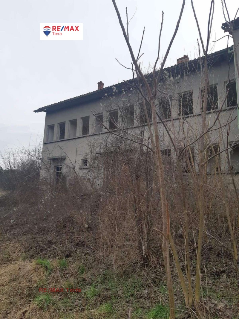 Продава БИЗНЕС ИМОТ, с. Ореховица, област Плевен