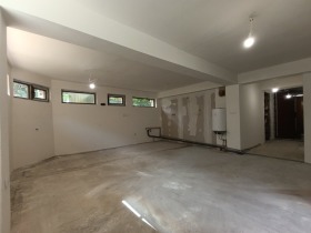 Dachboden Malinowa dolina, Sofia