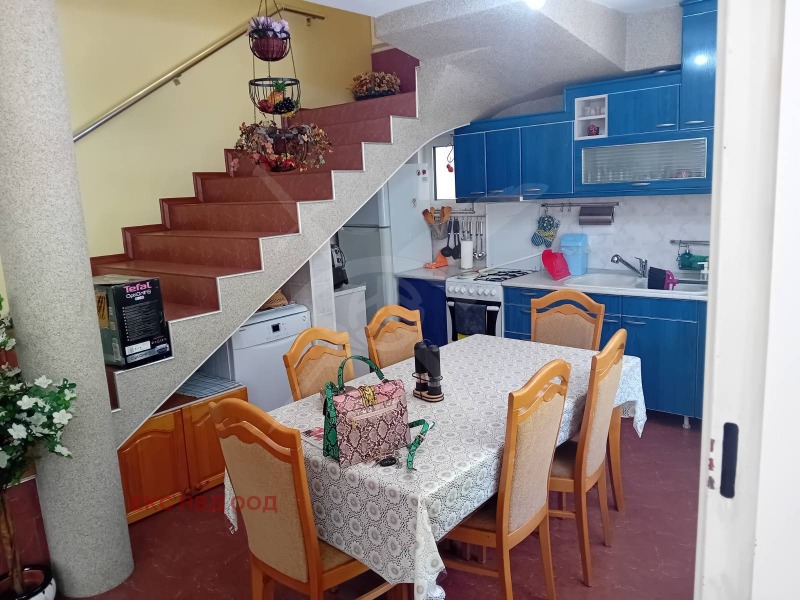 Продава  Къща, област Пловдив, с. Бачково •  350 000 EUR • ID 93013126 — holmes.bg - [1] 