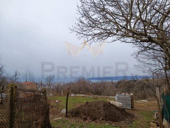 Til salg  Grund Varna , m-t Franga Dere , 622 kvm | 96744168