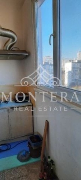 Продава 4-СТАЕН, гр. Варна, Цветен квартал, снимка 5 - Апартаменти - 54021481