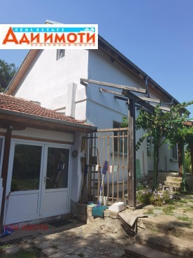 Продажба на имоти в с. Тъжа, област Стара Загора - изображение 1 