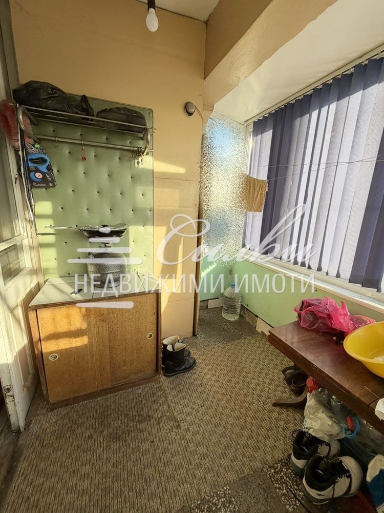 Продава ЕТАЖ ОТ КЪЩА, гр. Шумен, Добруджански, снимка 6 - Етаж от къща - 52845043