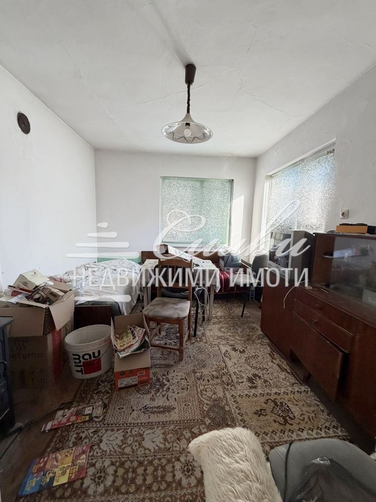 Продава ЕТАЖ ОТ КЪЩА, гр. Шумен, Добруджански, снимка 4 - Етаж от къща - 52845043