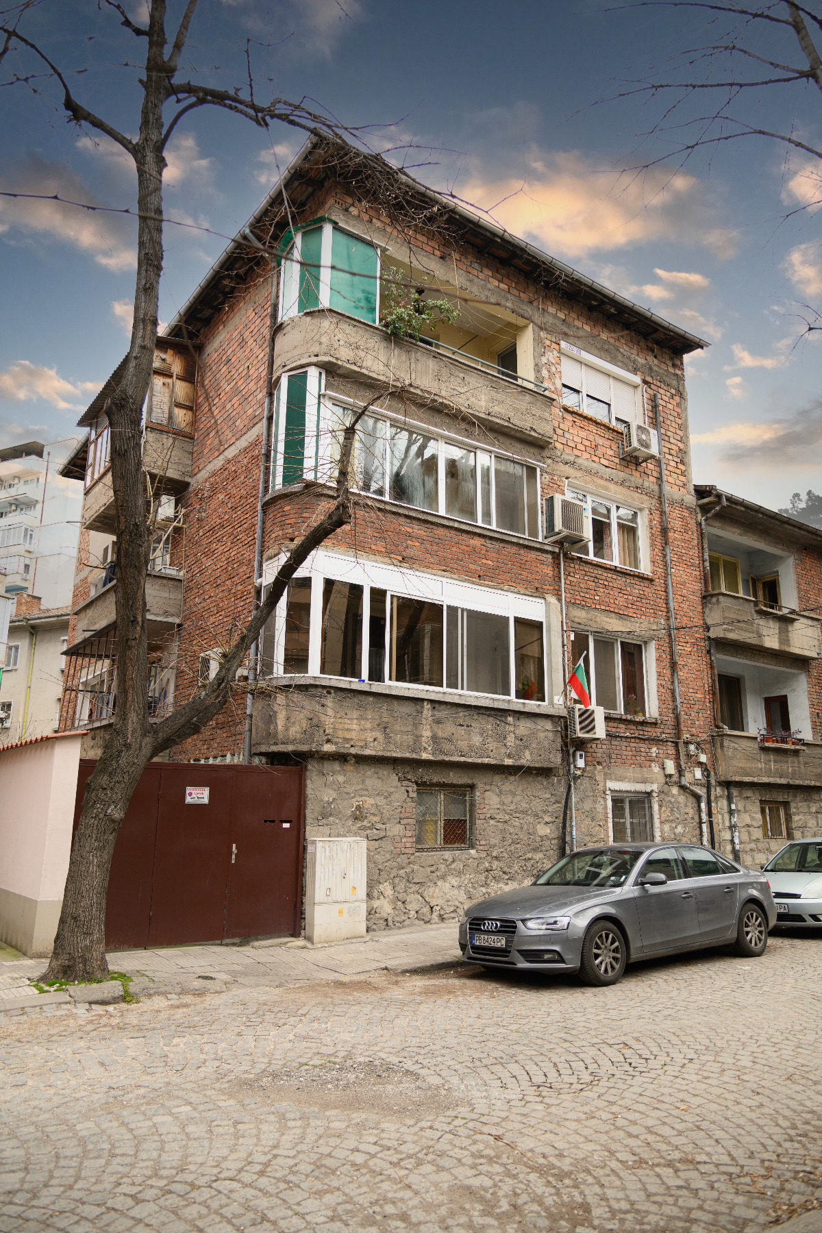 Продава МНОГОСТАЕН, гр. Пловдив, Център