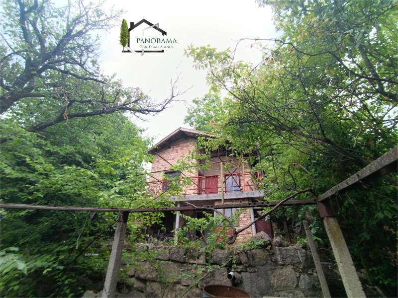 Продава ВИЛА в град Шумен, м-т Под Манастира - 64 кв.м / 28 000 € » 54 763.24 лв., ПАНОРАМА