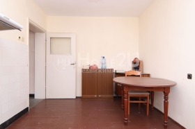 1 dormitorio m-t Gardova glava, Sofia 11