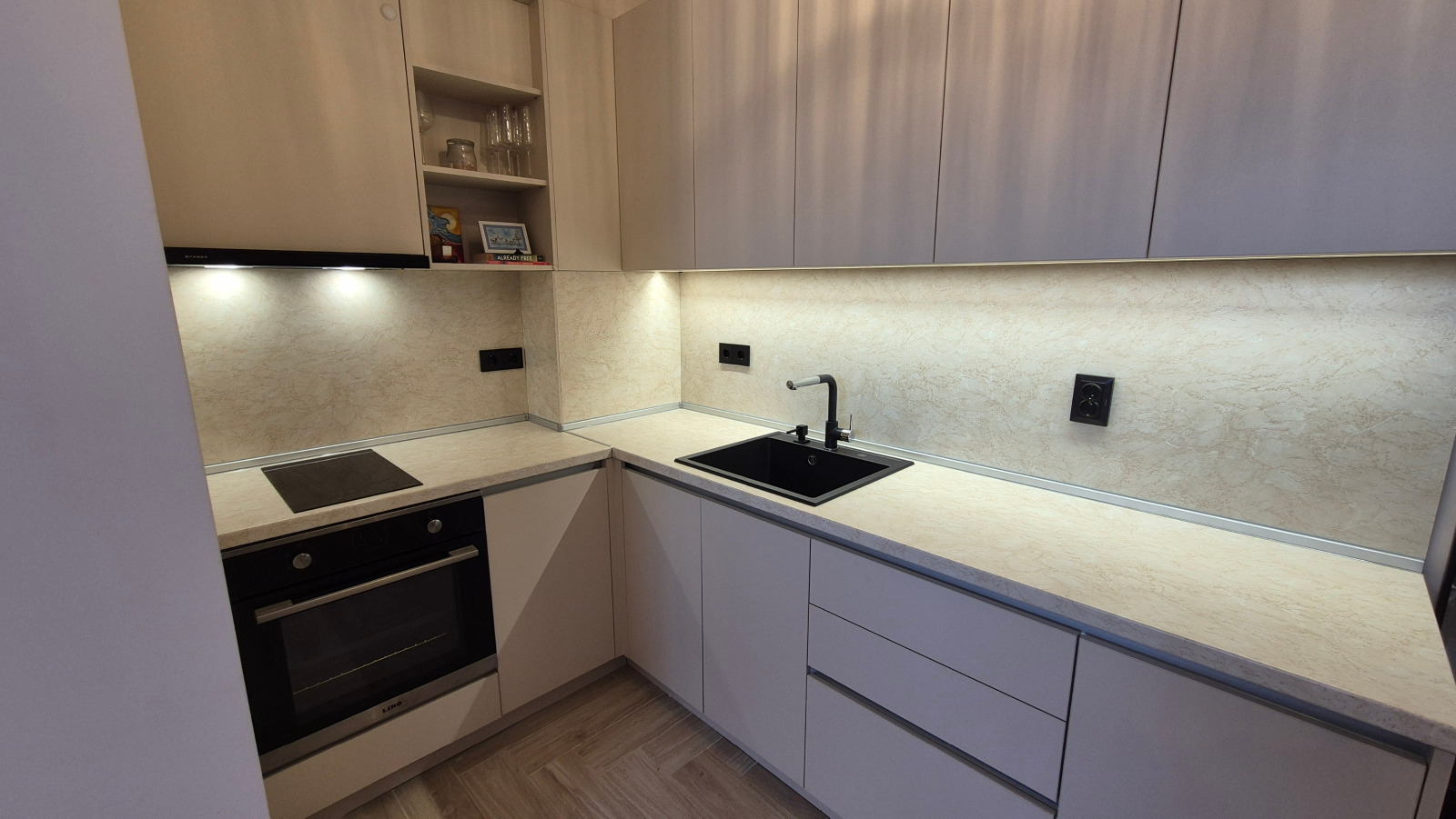 Продава 2-СТАЕН, гр. София, Витоша, снимка 2 - Апартаменти - 54105772