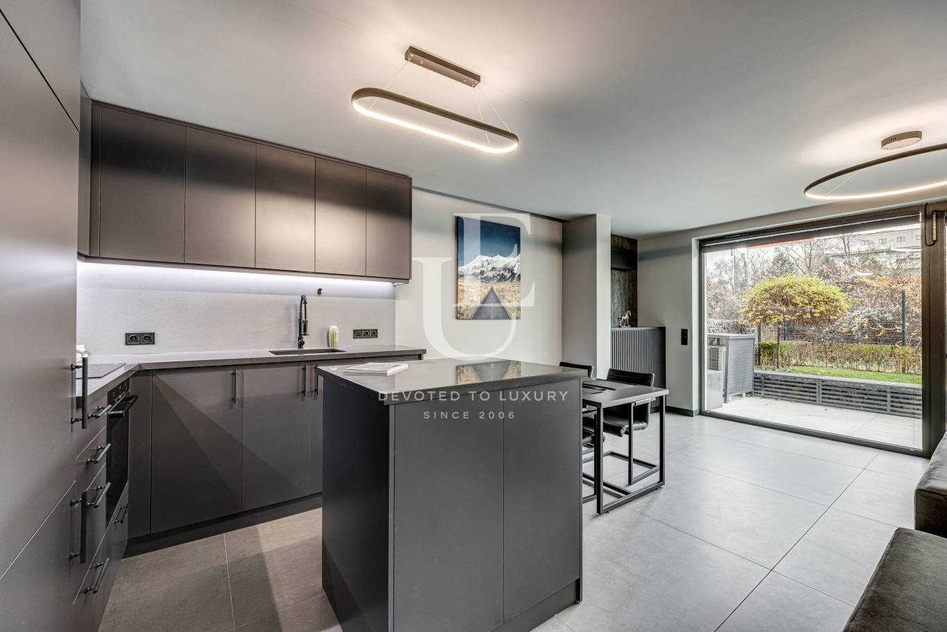 Продава 3-СТАЕН, гр. София, Изток, снимка 4 - Апартаменти - 53679437