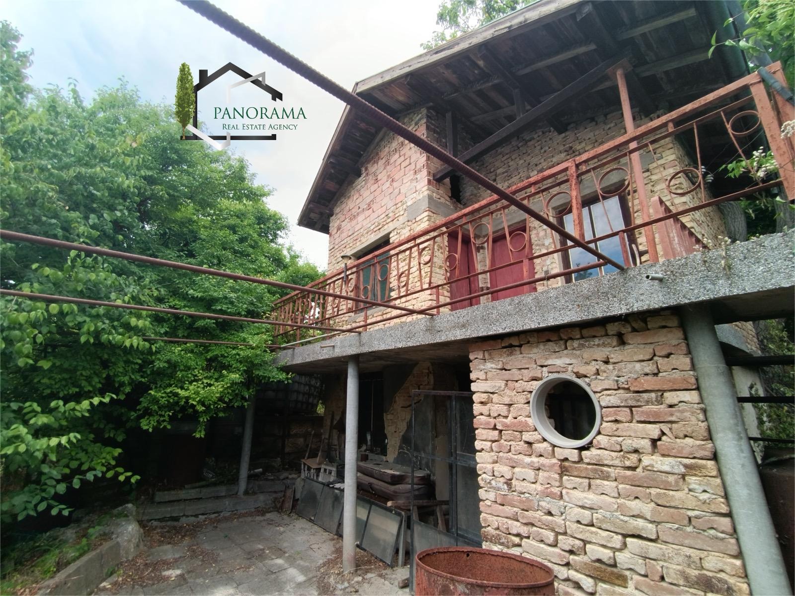 Продава ВИЛА, гр. Шумен, м-т Под Манастира, снимка 2 - Вили - 53967635