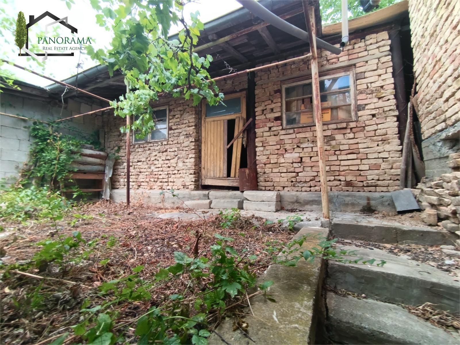 Продава ВИЛА, гр. Шумен, м-т Под Манастира, снимка 3 - Вили - 53967635