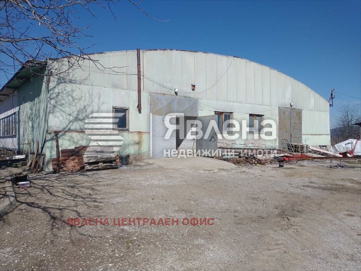 Продава ПРОМ. ПОМЕЩЕНИЕ, с. Литаково, област София област
