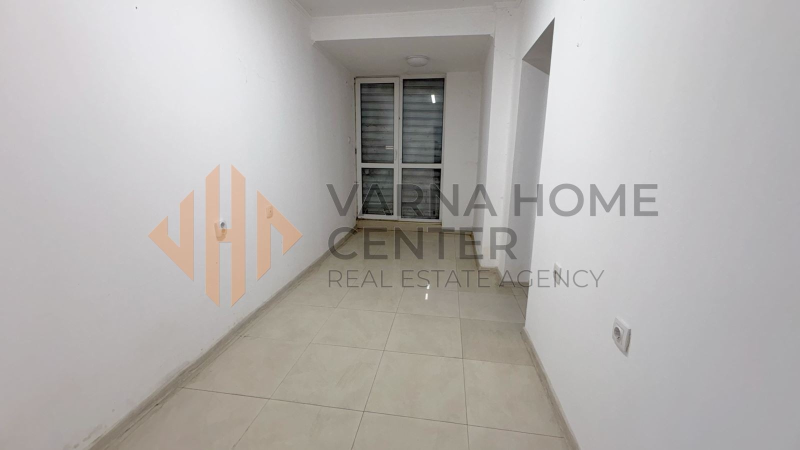 Продава 3-СТАЕН, гр. Варна, Централна поща, снимка 6 - Апартаменти - 54924397