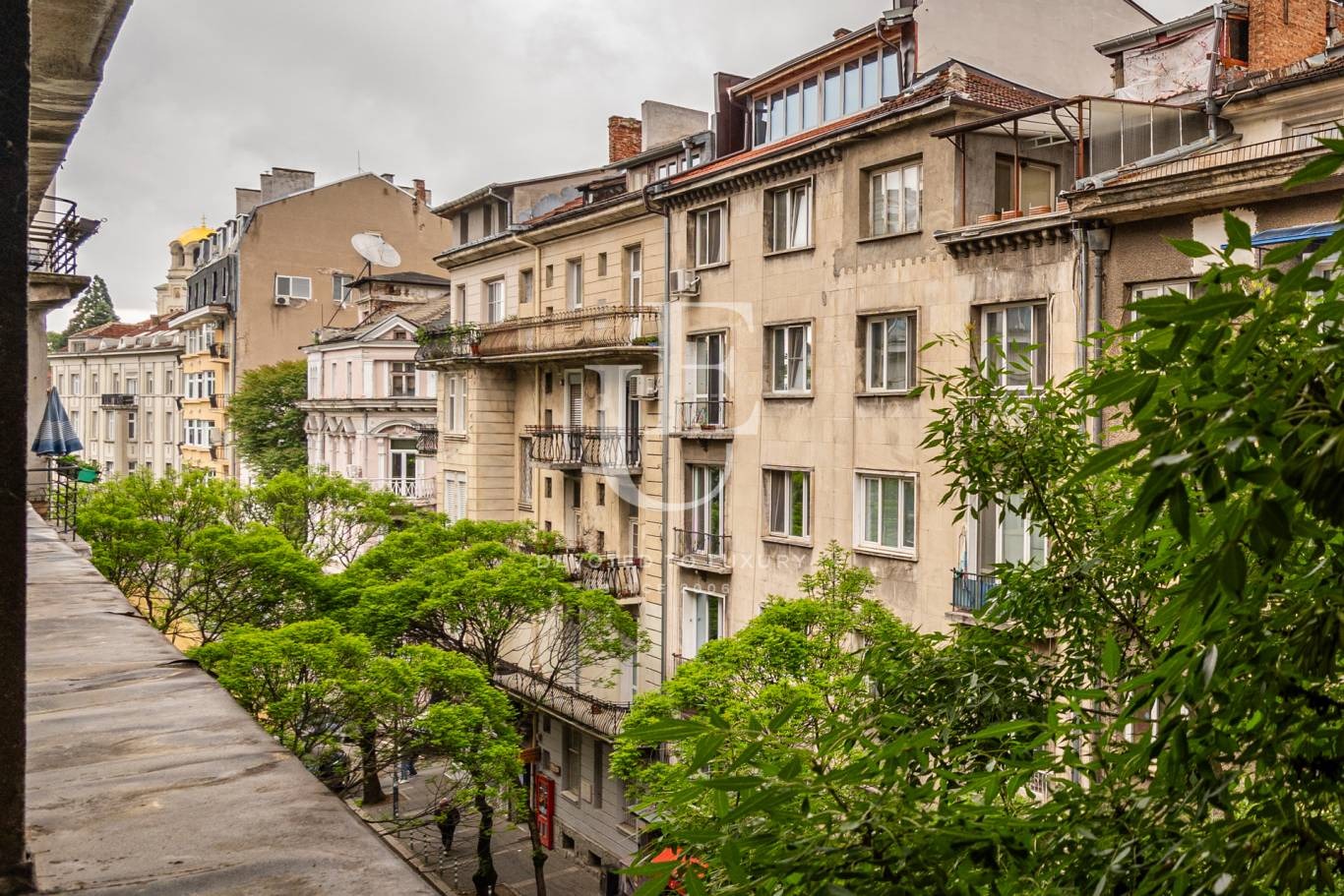 Продава ОФИС, гр. София, Център, снимка 9 - Офиси - 45981313