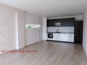 1 quarto Hristo Smirnenski, Plovdiv 1