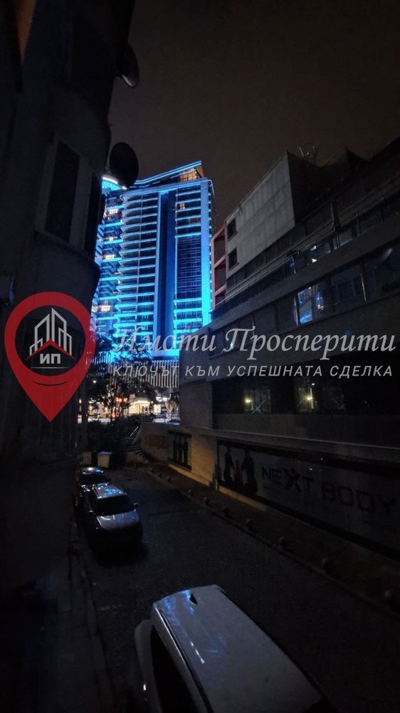 Na prodej  1 ložnice Sofia , Centar , 75 m2 | 42261302 - obraz [2]