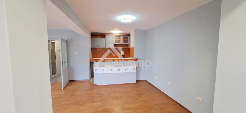 Продава 2-СТАЕН, гр. Варна, Зимно кино Тракия, снимка 2 - Апартаменти - 52661952