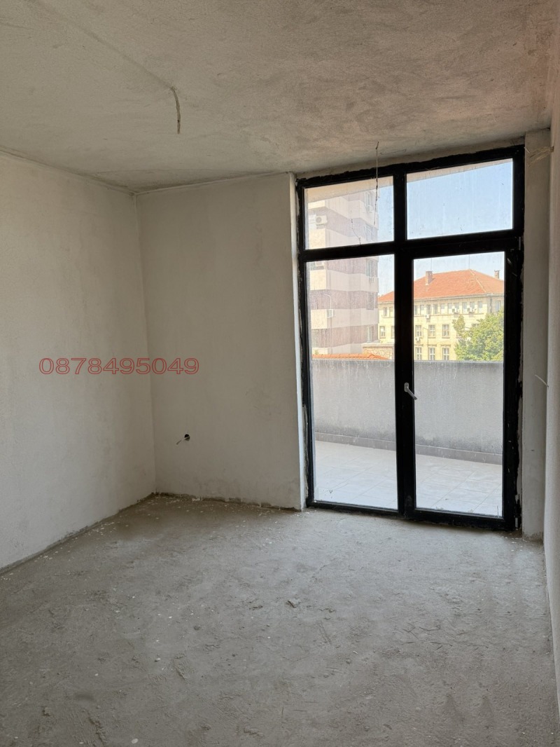 Eladó  2 hálószobás régió Lovech , Lukovit , 112 négyzetméter | 58975179 - kép [12]