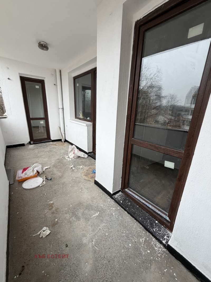 Продава МНОГОСТАЕН, гр. Добрич, Свети Георги, снимка 5 - Апартаменти - 52800252