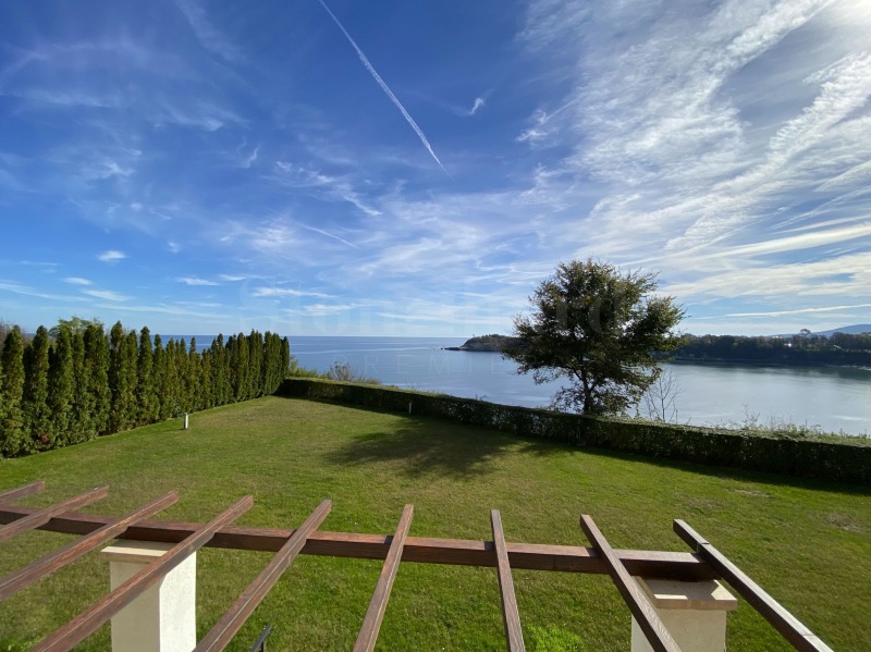 Продава МЕЗОНЕТ, област Бургас, гр. Царево • 229200 € / 448276.24 лв. • 94314000 1