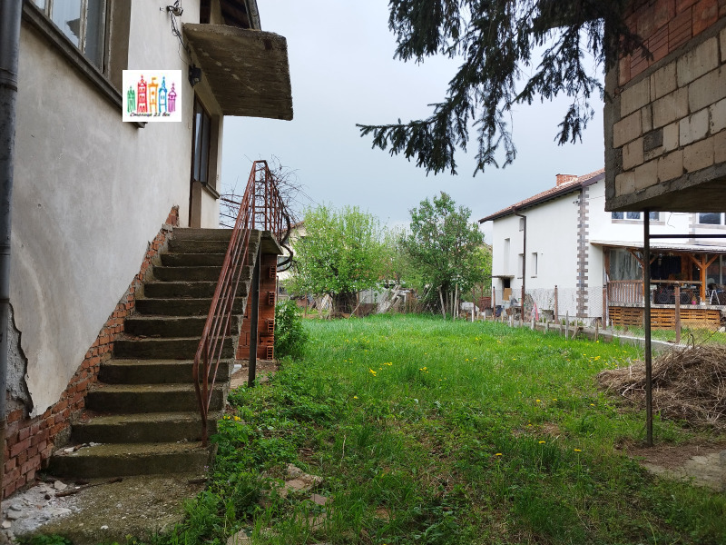 Продава КЪЩА, с. Дрен, област Перник, снимка 3 - Къщи - 52646960