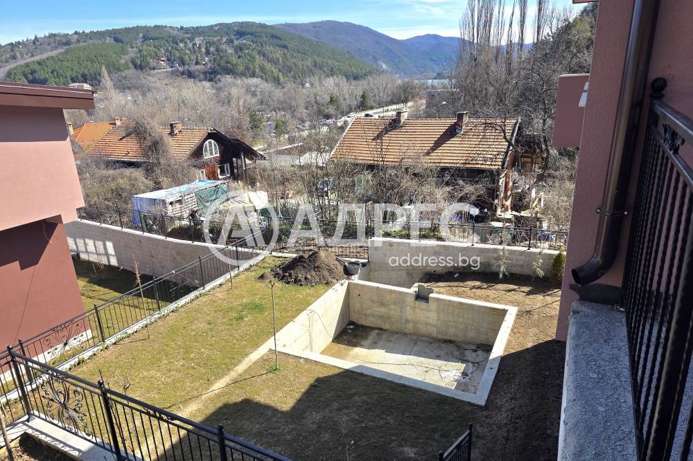 Продава КЪЩА, гр. София, с. Панчарево, снимка 7 - Къщи - 54517713