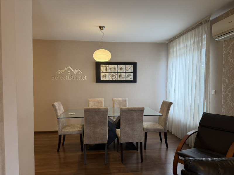 Продава  3-стаен град Велико Търново , Център , 98 кв.м | 93410429