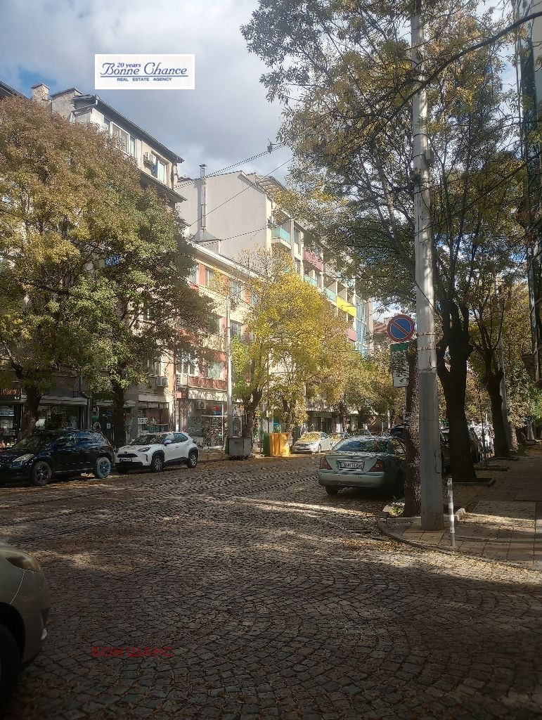 Продава КЪЩА, град София, Център • 255000 € / 498736.65 лв. • 22085746 1