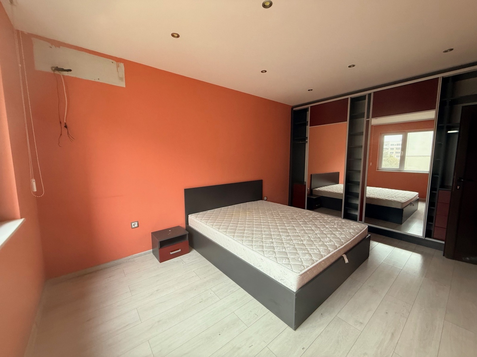 Продава 3-СТАЕН, гр. София, Света Троица, снимка 4 - Апартаменти - 54229090