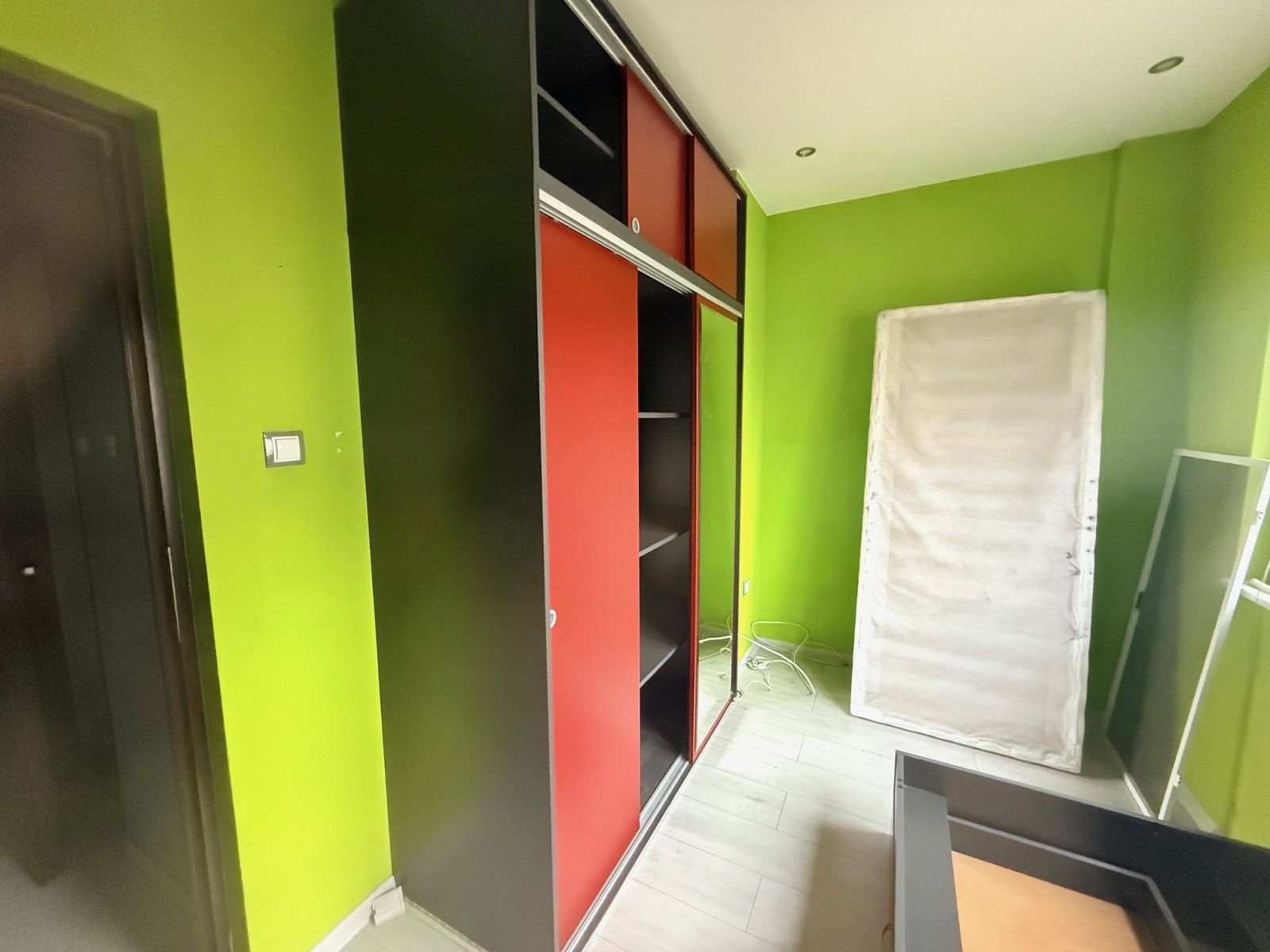 Продава 3-СТАЕН, гр. София, Света Троица, снимка 3 - Апартаменти - 54229090