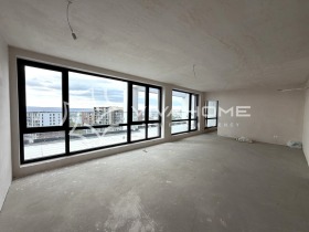 Продава  4-стаен, град Варна