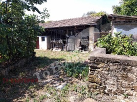 Casa Gostilitsa, región de Gabrovo 8