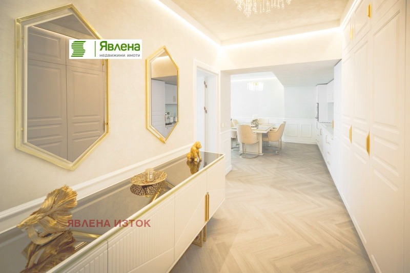 Продава 3-СТАЕН, гр. София, Център, снимка 5 - Апартаменти - 52386280