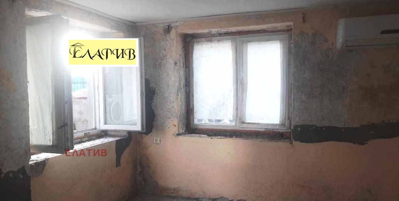 In vendita  Casa Ruse , Rodina 4 , 65 mq | 52172451 - Immagine [12]