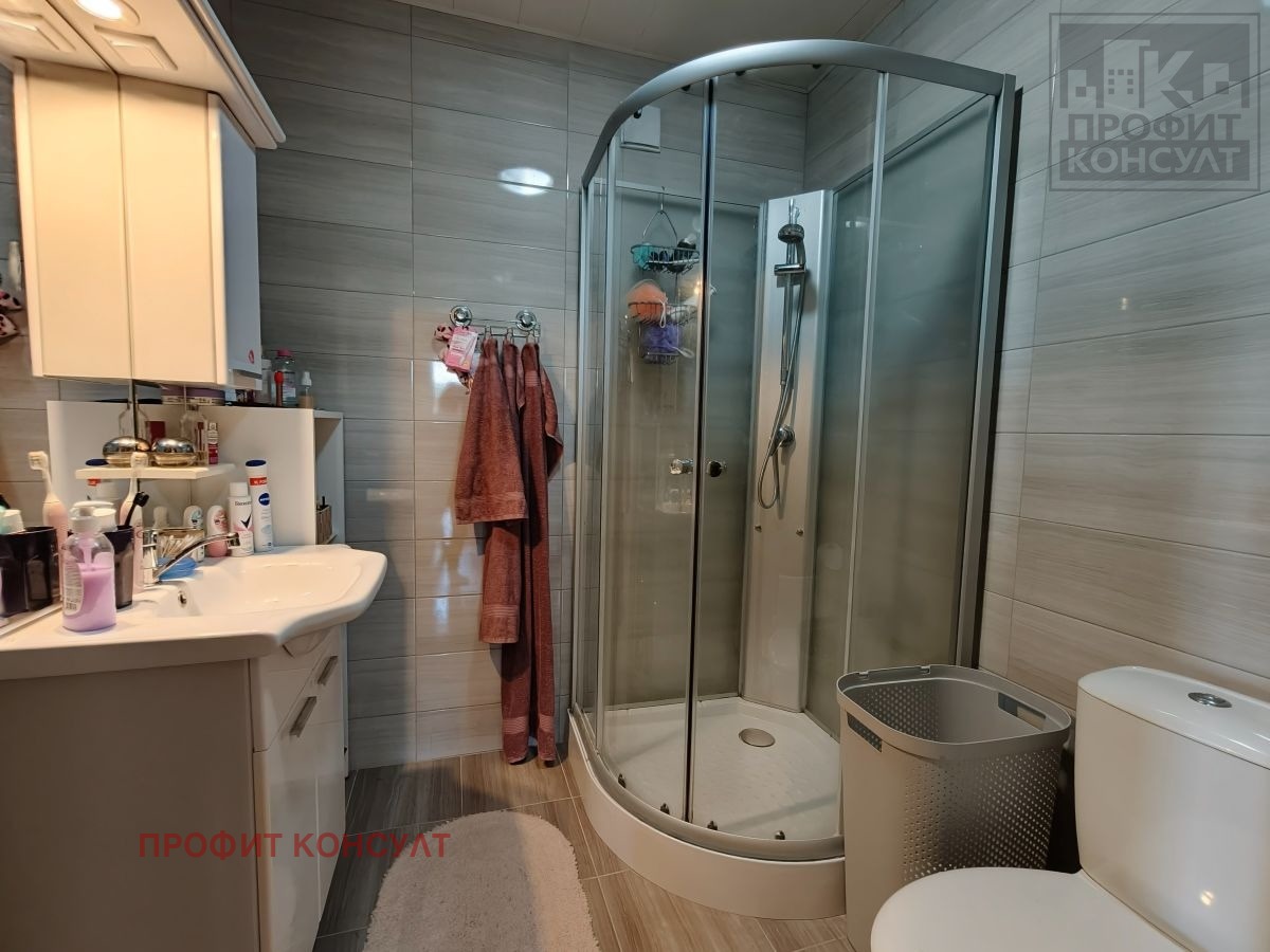 Продава КЪЩА, с. Малки чифлик, област Велико Търново, снимка 12 - Къщи - 54966337