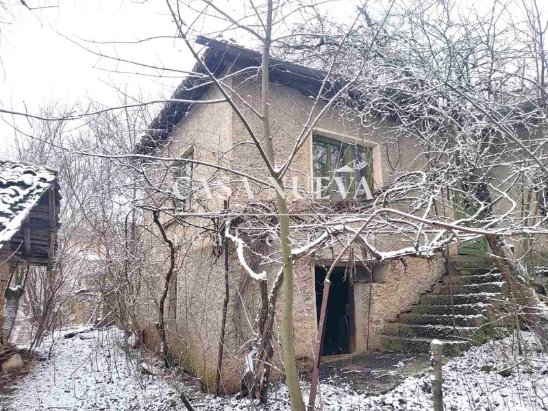 Продава КЪЩА в област Перник, с. Горни Романци - 60 кв.м / 28 000 € » 54 763.24 лв., КАСА НУЕВА РИЪЛ ЕСТЕЙТ