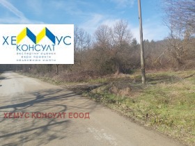 Продава  Земеделска земя, с. Гумощник