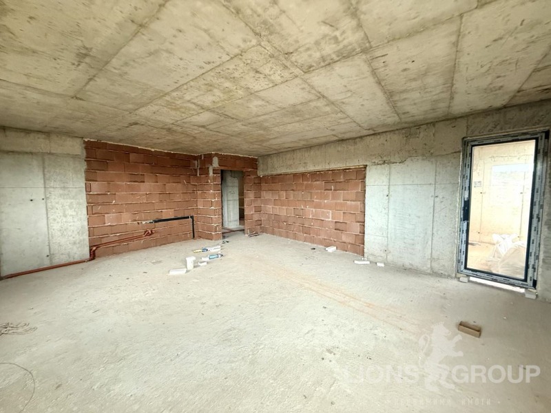 In vendita  2 camere da letto Varna , Vazragdane 4 , 123 mq | 73777998 - Immagine [11]