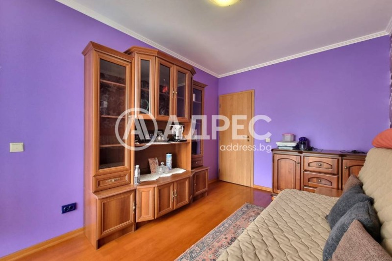 Продава 3-СТАЕН, гр. София, Зона Б-19, снимка 2 - Апартаменти - 52391016