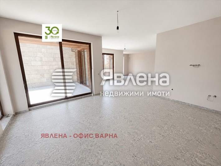 Продава МНОГОСТАЕН, гр. Балчик, област Добрич, снимка 2 - Апартаменти - 56228437