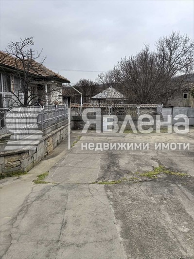 Продава КЪЩА, с. Мерданя, област Велико Търново, снимка 4 - Къщи - 54033461
