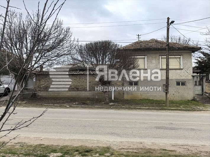 Продава КЪЩА, с. Мерданя, област Велико Търново