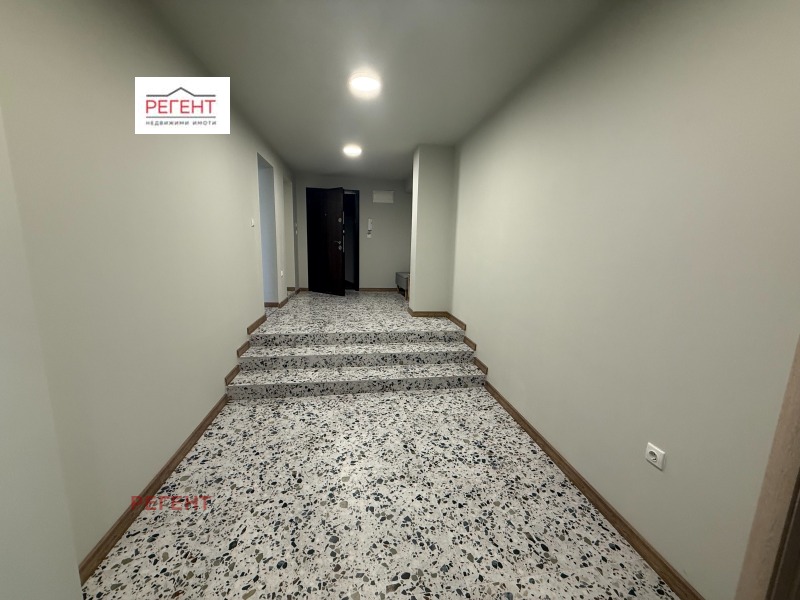 Продава 3-СТАЕН в град Габрово, Център - 165 кв.м / При запитване, РЕГЕНТ