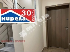 3-стаен град София, Манастирски ливади 8