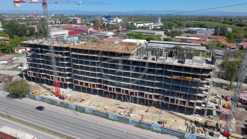Продава  2-стаен град Пловдив , Гагарин , 70 кв.м | 55216193 - изображение [2]