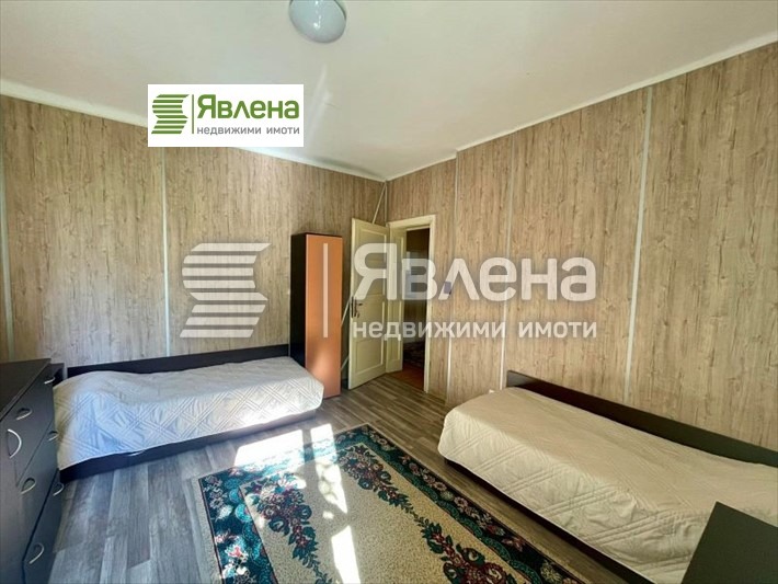 Продава ЕТАЖ ОТ КЪЩА, гр. София, Оборище, снимка 2 - Етаж от къща - 49364759