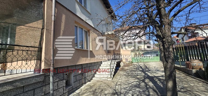 Продава КЪЩА, гр. София, с. Бистрица, снимка 2 - Къщи - 53867600