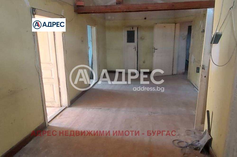 Продава МНОГОСТАЕН, гр. Бургас, Център, снимка 4 - Апартаменти - 54592804